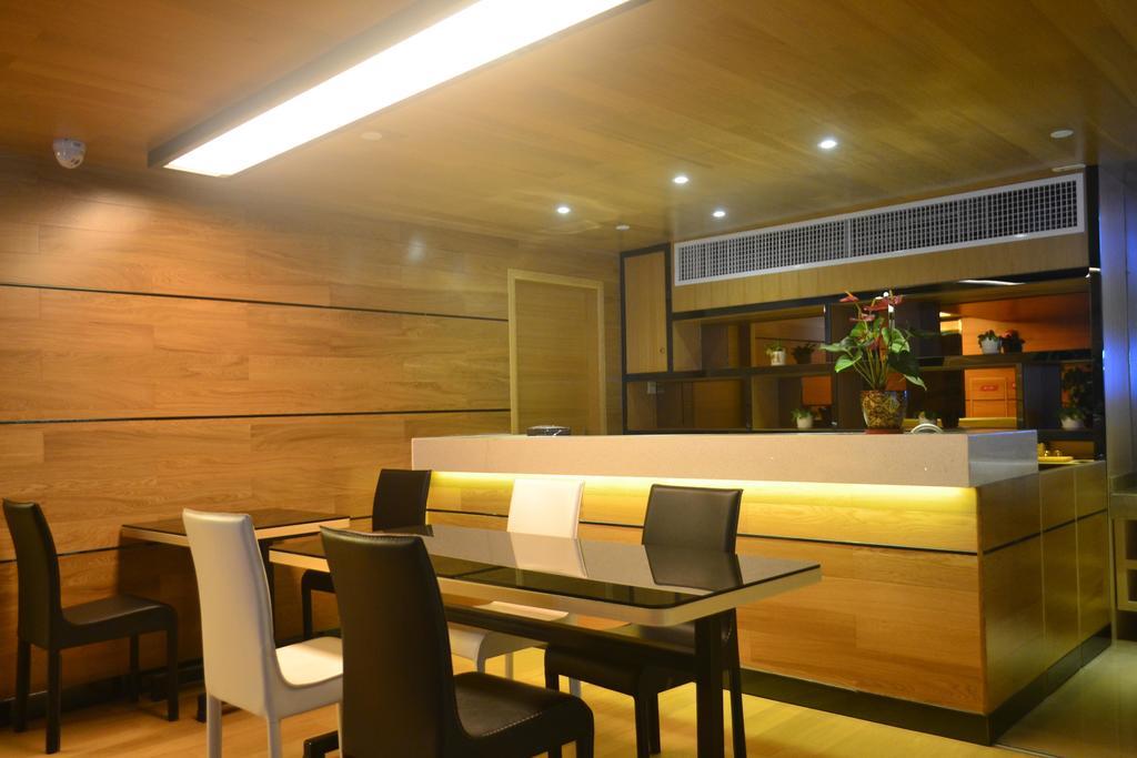 Lavande Hotel Zhuhai Gongbei Port Square מראה חיצוני תמונה