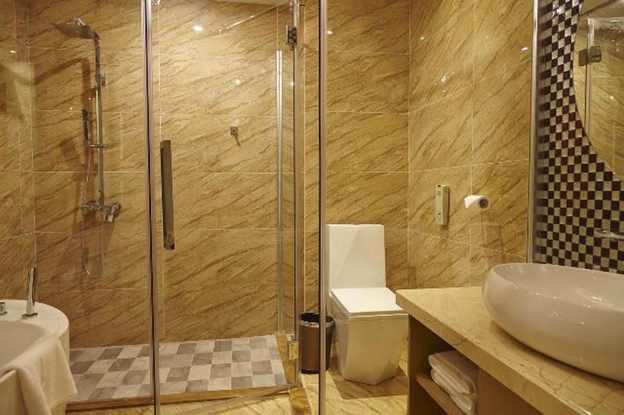 Lavande Hotel Zhuhai Gongbei Port Square מראה חיצוני תמונה