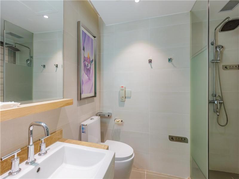Lavande Hotel Zhuhai Gongbei Port Square מראה חיצוני תמונה