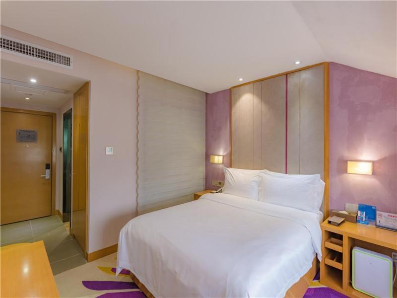 Lavande Hotel Zhuhai Gongbei Port Square מראה חיצוני תמונה